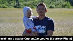 Сергей Долидович с дочерью Дарьей в детстве, фото из личного архива спортсмена